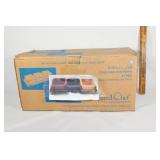 Pampered Chef Entertaining set in box