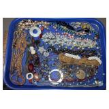Large lot of costume jewelry-Necklaces