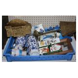 Large household lot, Vases, lamps, box, dvd etc