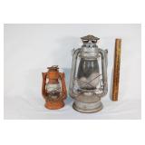 Two VTG Kerosene lamps