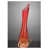 Red strech glass vase