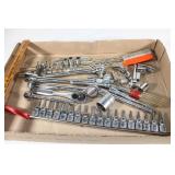 Socket and driver set