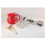 Kitchen Lot- Reamer, Popcorn Popper, Beaters, etc