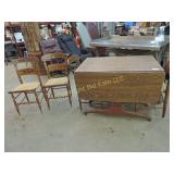 Drop Leaf Table w/4 Chairs