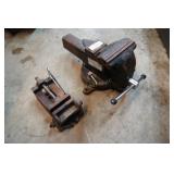 2 Bench Vice Clamps