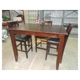 Bar Height Table w/3 Stools