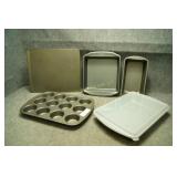 Baking Pans, Cupcake Tin, Covered Pan