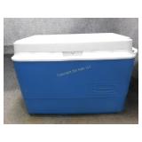 21" Rubbermade Cooler w/ Drain