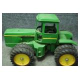 Ertl John Deere 4x4 Center Swivel