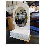 Vanity Stand