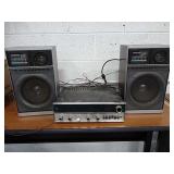 Scott 357 FM/AM Receiver & Soundesign Speakers