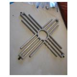 17.5" x 17.5" Cast Aluminum Zia