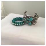 lot of 2 Bracelets
