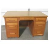 Vintage 6-Drawer Wood Desk Vintage 6-Drawer Wood Desk