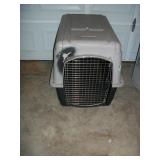 20" x 33" x 26" Plastic Animal Crate