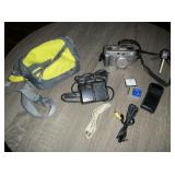 Canon PowerShot G2 Digital Camera w/ Accessories