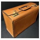 Korchmer Tan Leather Workhorse Pilots Case 18"