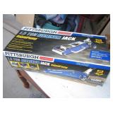 Pittsburg 1.5 Ton Rapid Pump Race Style Floor Jack