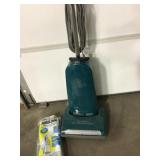 Riccar 8850 Vacuum & Open Pack Of Bags