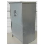 Pet Lodge Chow Hound Metal Dog Feeder 28" Tall