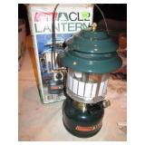 Coleman CL2 Camping :LAntern w/ Box