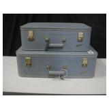 Lot of 2 Starline Suitcases