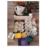 Large Lot of Kitchen Items