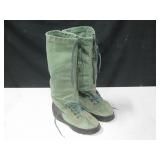 Pair Of Mukluks - Vtg Military Cold Weather Boots Pair Of Mukluks - Vtg Military Cold Weather Boots