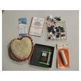 Sewing Notions, Pin Cushion, etc... - Some Vintage Sewing Notions, Pin Cushion, etc... - Some Vintage