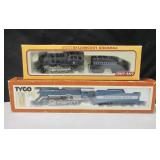 2 HO Scale Train Locomotives