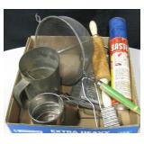 Miscellaneous Vintage Kitchen Lot