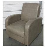 34" x 28" x 28" Rolling Vinyl Club Chair