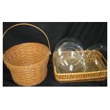 Baskets & Pyrex Lot