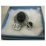 Vintage Cameo Brooch & Matching Earrings