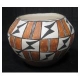 Unsigned Native American Pot - 6" Diameter