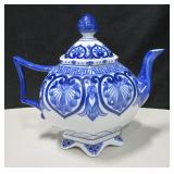 Blue & White Chinese Ceramic Teapot - 8" w/ Lid