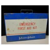 Vtg Johnson & Johnson Metal First Aid Kit