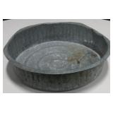 Vintage Galvanized Pan - 16.5" Diameter & 4" Deep