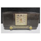 Vintage G.E. Co. Model 577 Clock & Radio