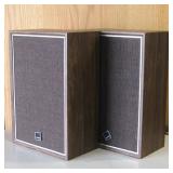 2 Vintage Hitachi Model SS-6220 Wood Faux Speakers