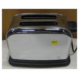Hamilton Beach Portfolio Toaster - Powers Up