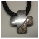 Sterling Silver w/ 2-Tone Gold Leaves Pendant