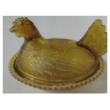 Vtg Hen Covered Amber Glass Dish - 5" Tall