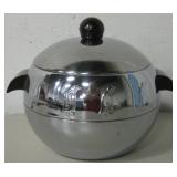 Vtg West Bend Penguin Hot/Cold Server w/ Tongs