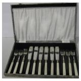 Vtg 12 Piece Knives & Forks Set w/ Original Box