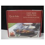 Cast Iron Fajita Pan With Wood Platter - NIB