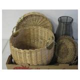 2 Woven Baskets & Metal Decor