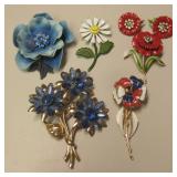 5 Large Vintage Costume Jewelry Brooches Or Pins