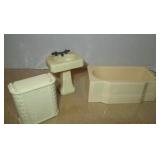 VNTG Miniature White Plastic Tub, Hamper & Sink