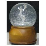 Nambe Co. Christmas Reindeer  Musical Snow Globe